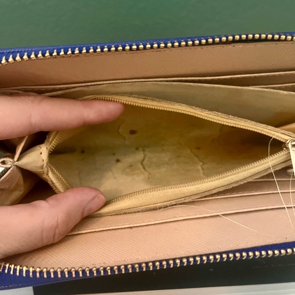 Dasein Royal Blue and Gold Wallet - Picture 4 of 4